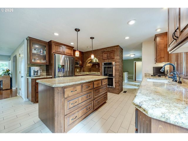 2798 FIRWOOD Way, Eugene, OR 97401