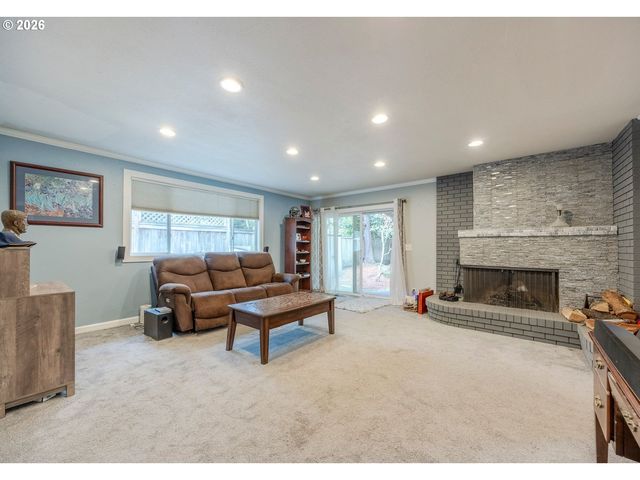 2798 FIRWOOD Way, Eugene, OR 97401