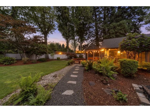 2798 FIRWOOD Way, Eugene, OR 97401