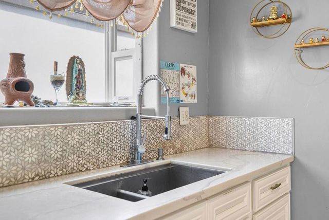 12 Eastern Drive, Watsonville, CA 95076