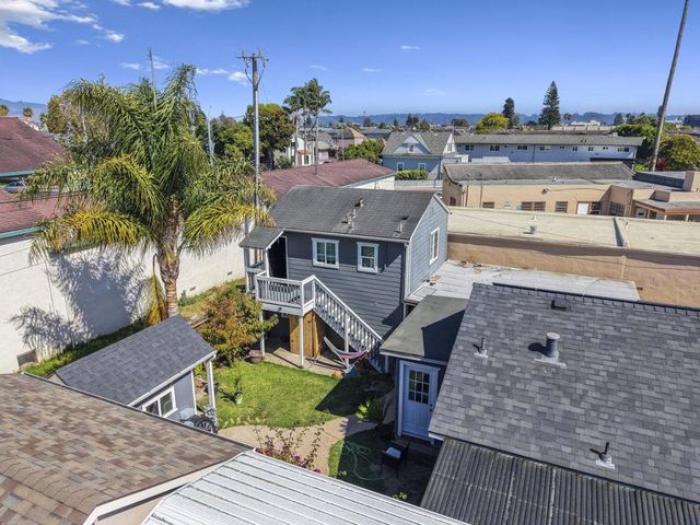 12 Eastern Drive, Watsonville, CA 95076