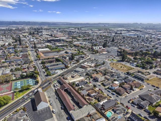 12 Eastern Drive, Watsonville, CA 95076