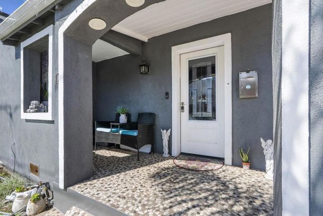12 Eastern Drive, Watsonville, CA 95076