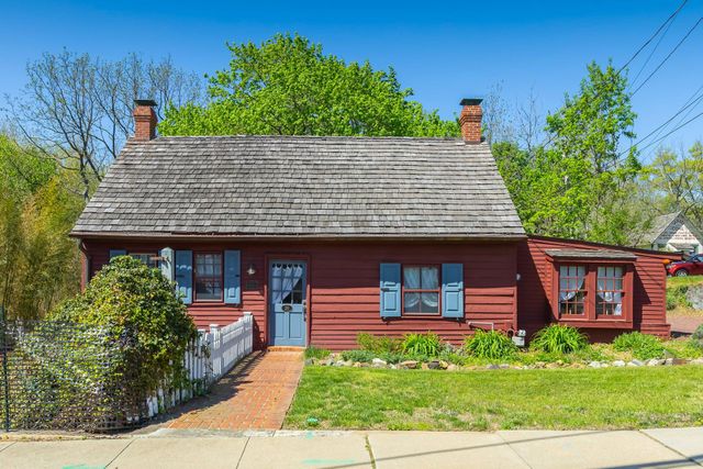 20 N MAIN ST, Mullica Hill, NJ 08062