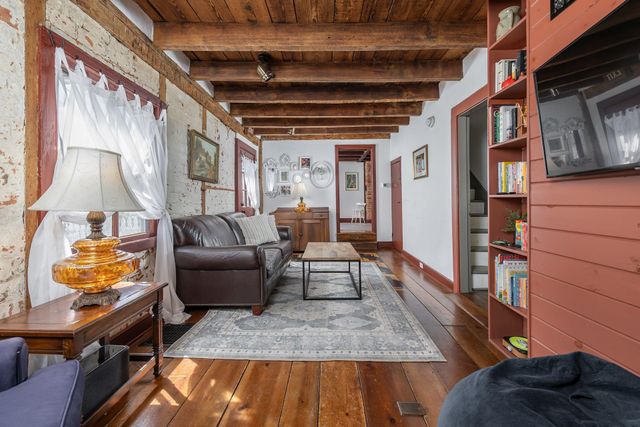 20 N MAIN ST, Mullica Hill, NJ 08062