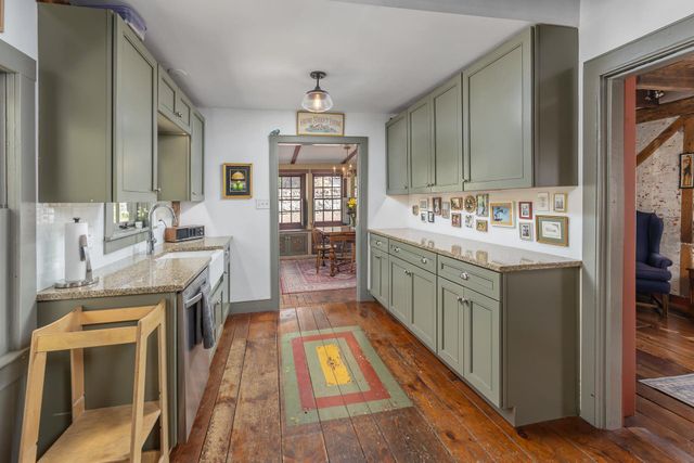 20 N MAIN ST, Mullica Hill, NJ 08062