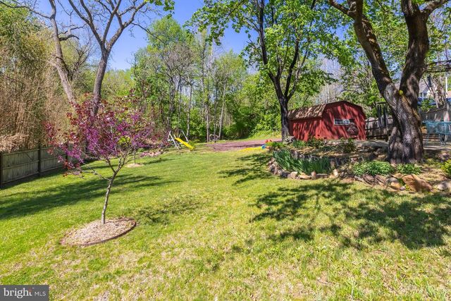 20 N MAIN ST, Mullica Hill, NJ 08062