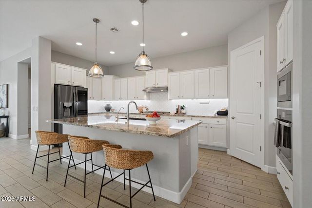 21247 W MEADOWBROOK Avenue, Buckeye, AZ 85396