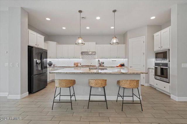 21247 W MEADOWBROOK Avenue, Buckeye, AZ 85396