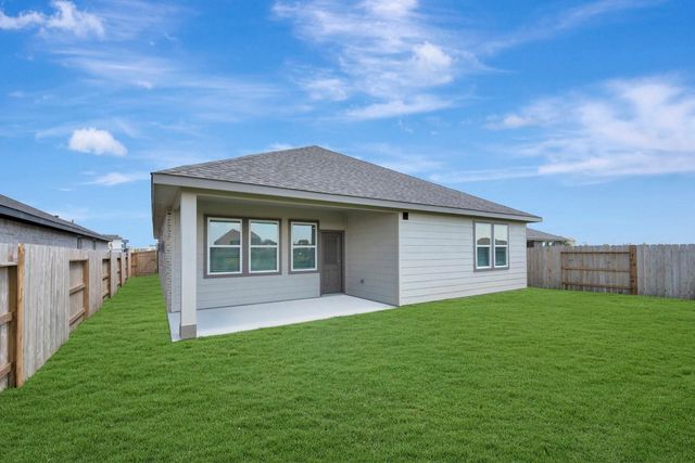 526 Samuel Ridge Drive, Dayton, TX 77535
