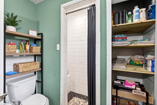 7621 Elder Ferry Road, Moss Point, MS 39563