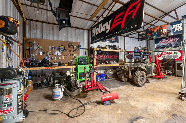 7621 Elder Ferry Road, Moss Point, MS 39563