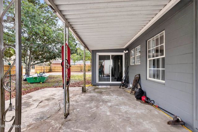 7621 Elder Ferry Road, Moss Point, MS 39563