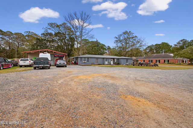 7621 Elder Ferry Road, Moss Point, MS 39563
