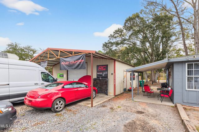 7621 Elder Ferry Road, Moss Point, MS 39563