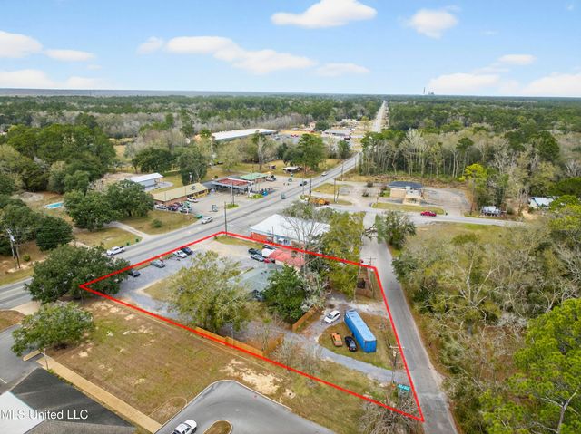 7621 Elder Ferry Road, Moss Point, MS 39563