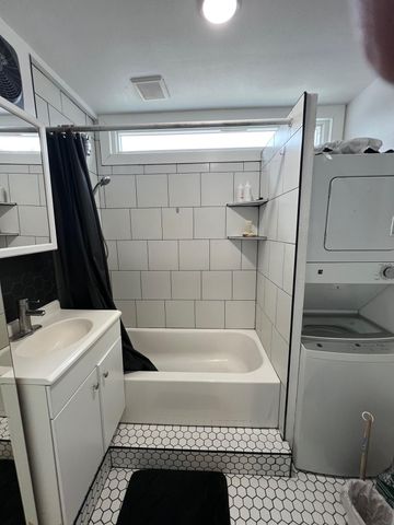 128 Arrowhead CT A, Bastrop, TX 78602