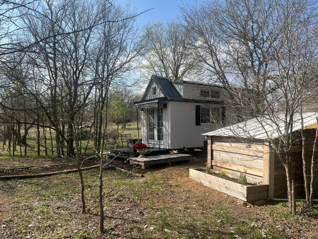 128 Arrowhead CT A, Bastrop, TX 78602