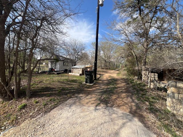 128 Arrowhead CT A, Bastrop, TX 78602