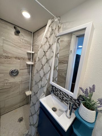 128 Arrowhead CT A, Bastrop, TX 78602