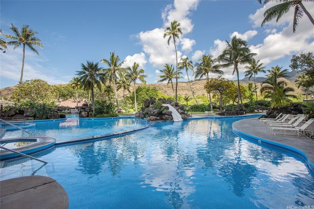 501 Hahaione Street 6L, Honolulu, HI 96825