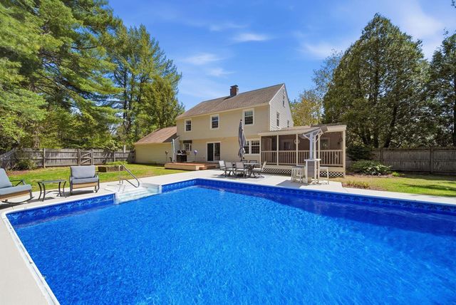 11 River Road, Amherst, NH 03031