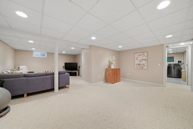 11 River Road, Amherst, NH 03031