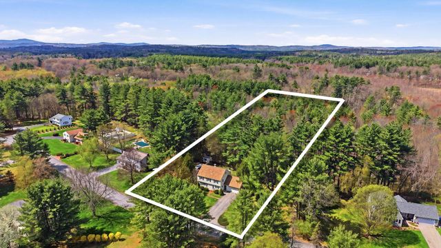 11 River Road, Amherst, NH 03031