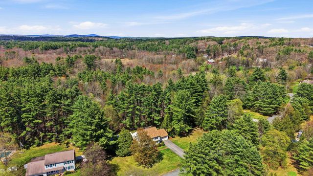 11 River Road, Amherst, NH 03031
