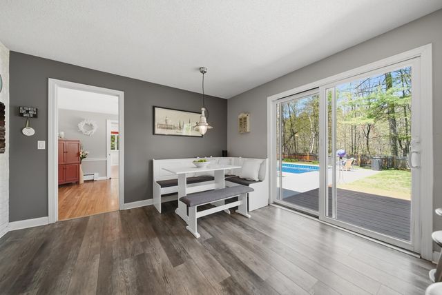 11 River Road, Amherst, NH 03031