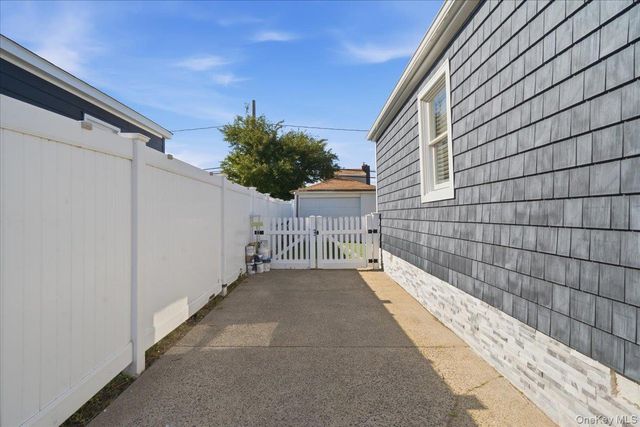 34 Polk Street, Freeport, NY 11520
