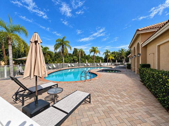 5984 MONTERRA CLUB Drive NW, Lake Worth, FL 33463