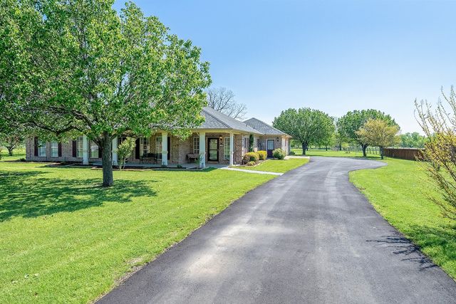 104 Fm 2450, Krum, TX 76249