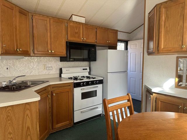 147 Vacation, Edgerton, WI 53534