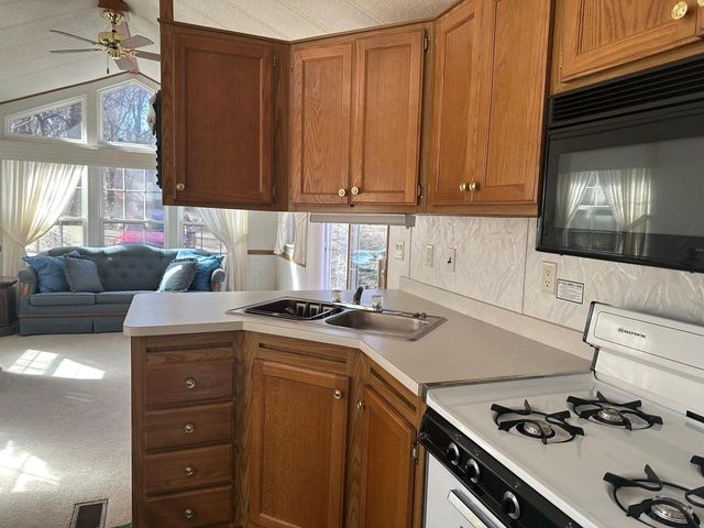 147 Vacation, Edgerton, WI 53534