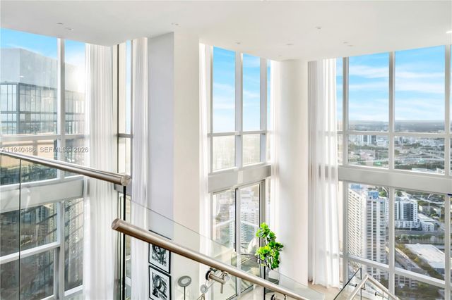 851 NE 1st Avenue Penthouse 4612, Miami, FL 33132