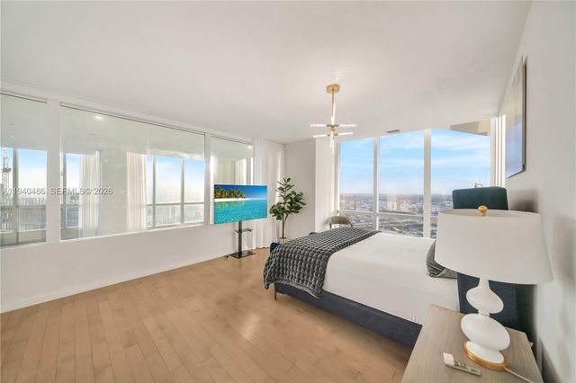 851 NE 1st Avenue Penthouse 4612, Miami, FL 33132