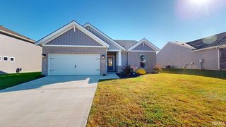 1403 N Hunters Crossing Circle, Huntingburg, IN 47542