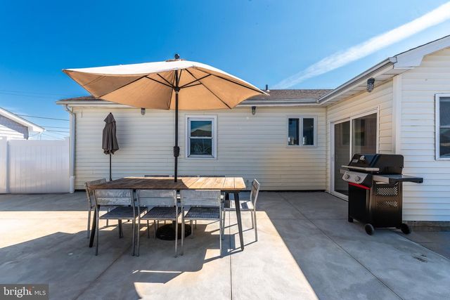 1201 PENGUIN CT, Forked River, NJ 08731