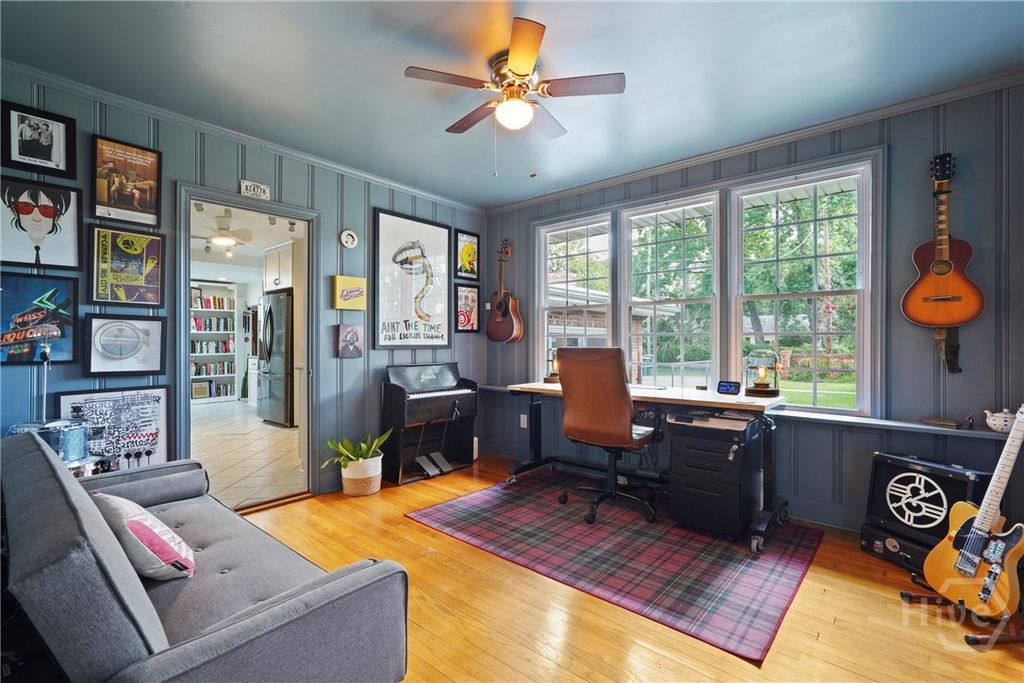 Image 26 of property listing at 244 E 64th Street, Savannah, GA 31405