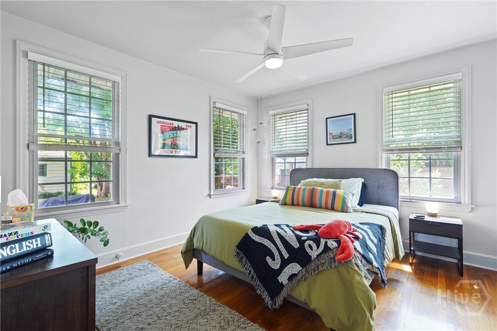 Image 34 of property listing at 244 E 64th Street, Savannah, GA 31405
