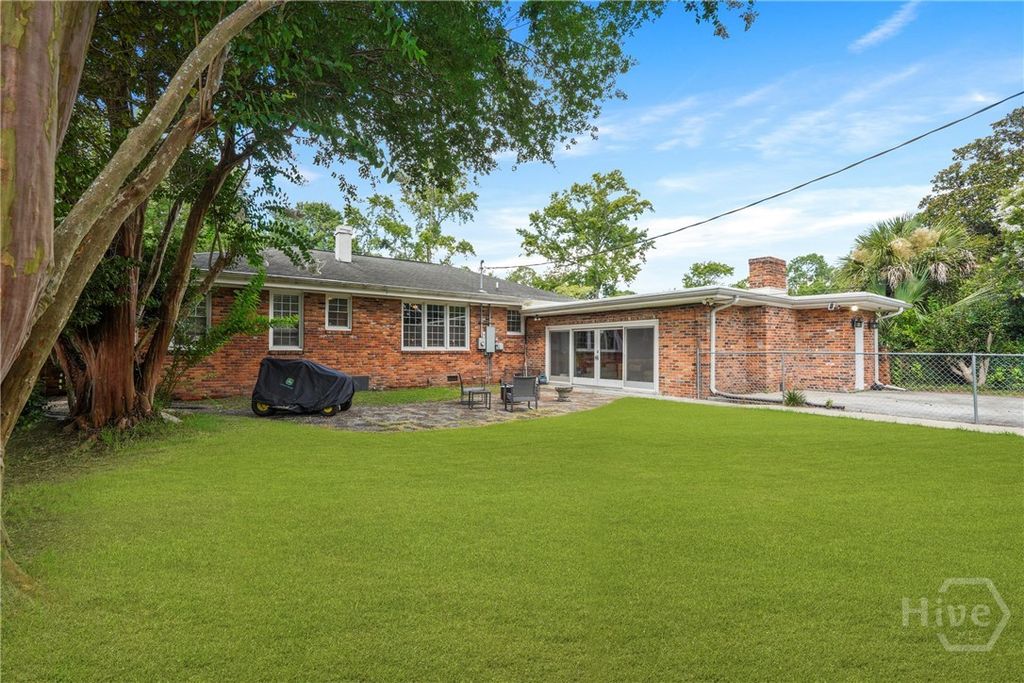 Image 46 of property listing at 244 E 64th Street, Savannah, GA 31405