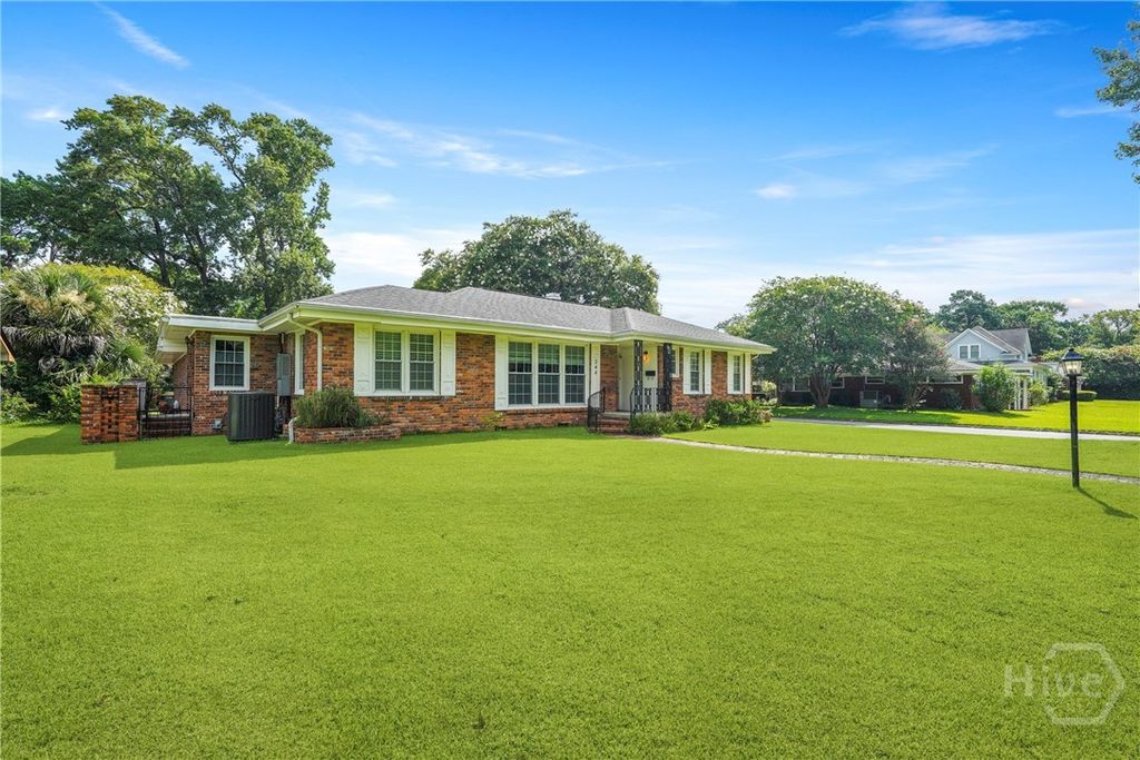 Image 47 of property listing at 244 E 64th Street, Savannah, GA 31405
