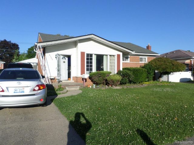 8386 N Colonial Street, Dearborn Heights, MI 48127