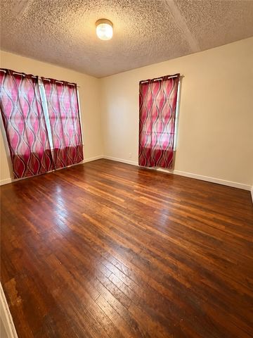 1410 17th, Corpus Christi, TX 78404