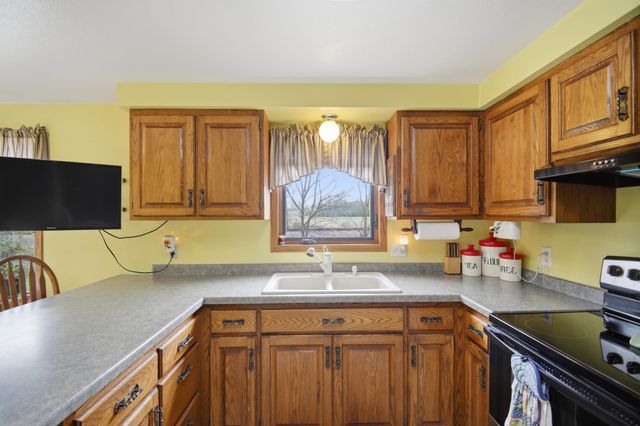 914 13th Avenue SE, Austin, MN 55912