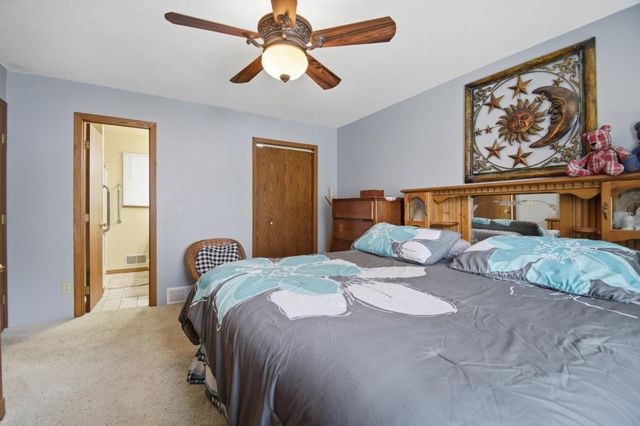 914 13th Avenue SE, Austin, MN 55912