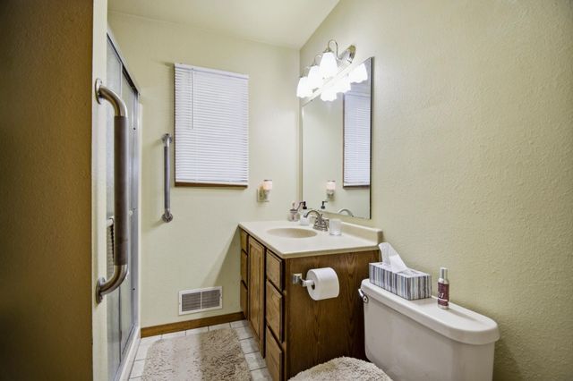 914 13th Avenue SE, Austin, MN 55912