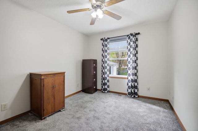 914 13th Avenue SE, Austin, MN 55912