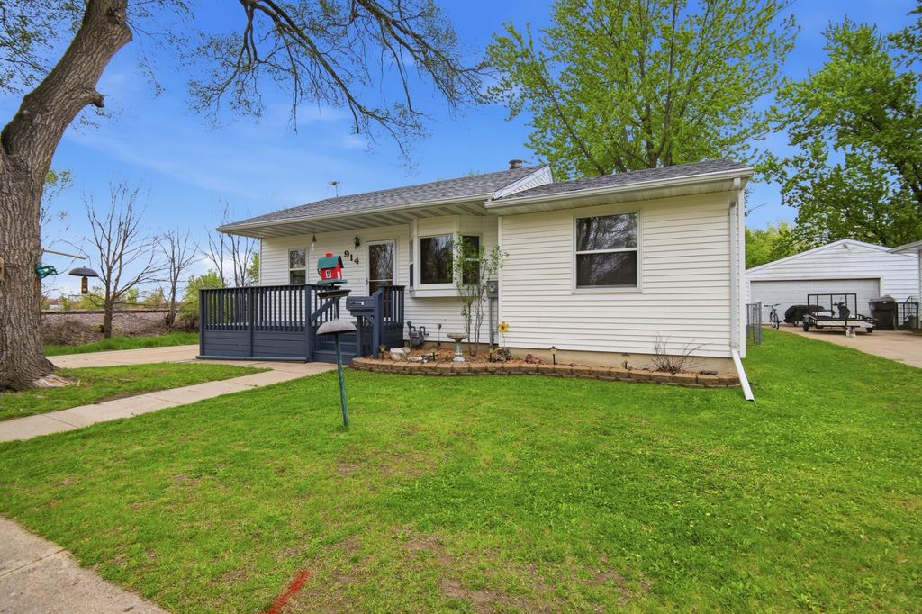914 13th Avenue SE, Austin, MN 55912